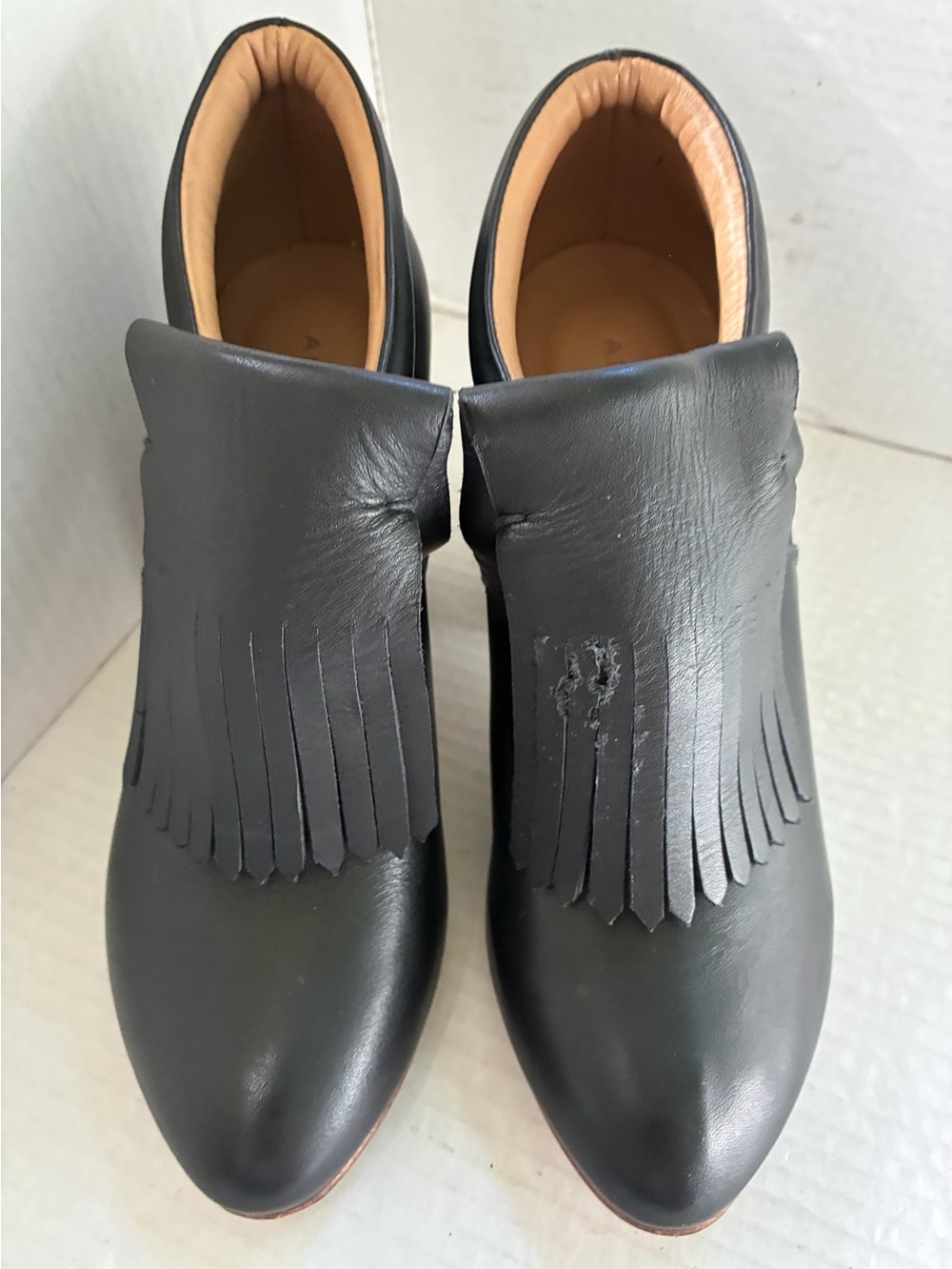 A Détacher Black Leather Fringe Ankle Booties  (damage) Size 8